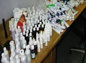 Rosjanin i Litwin zatrzymani za przemyt leków